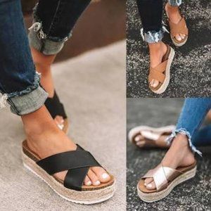UNIONBAY-Two-Toned "QUEEN" Espadrille Sandals